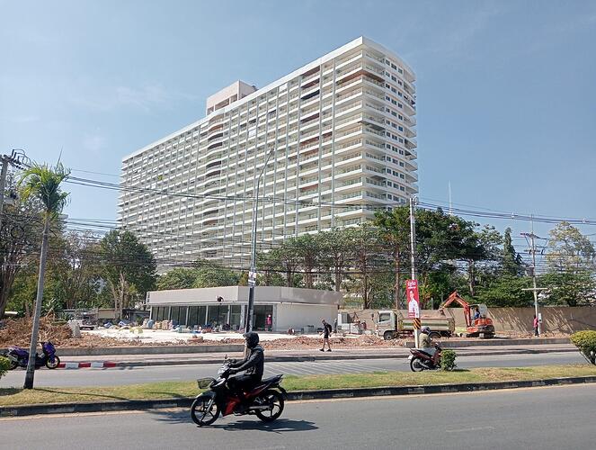 Pattaya Residents Demand Crackdown on Noisy Motorbikes Disrupting Peace